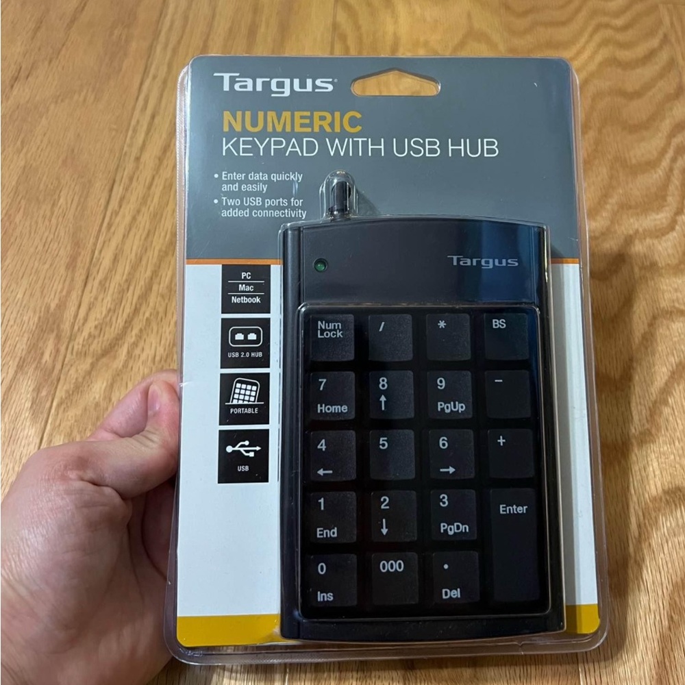 New Targus Numeric keypad with USB Hub